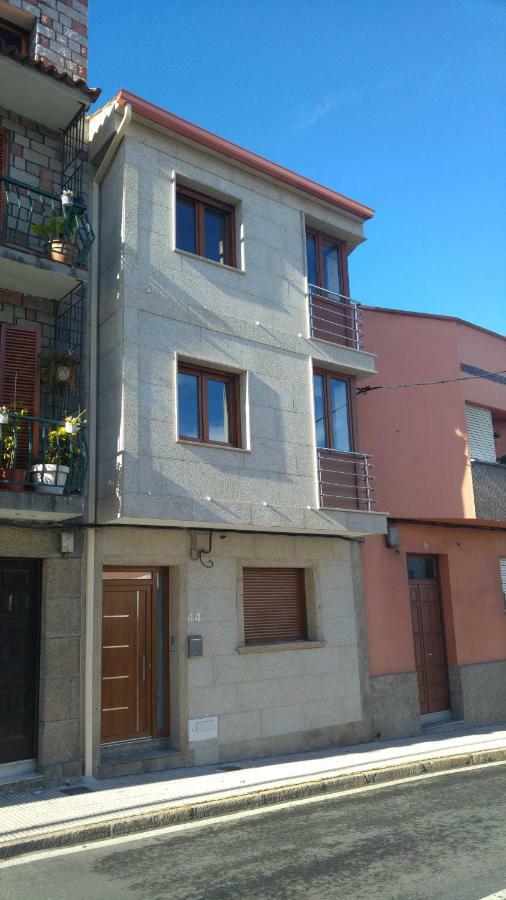 Apartamentos Luis Antonio Mestre O Grove Exterior photo